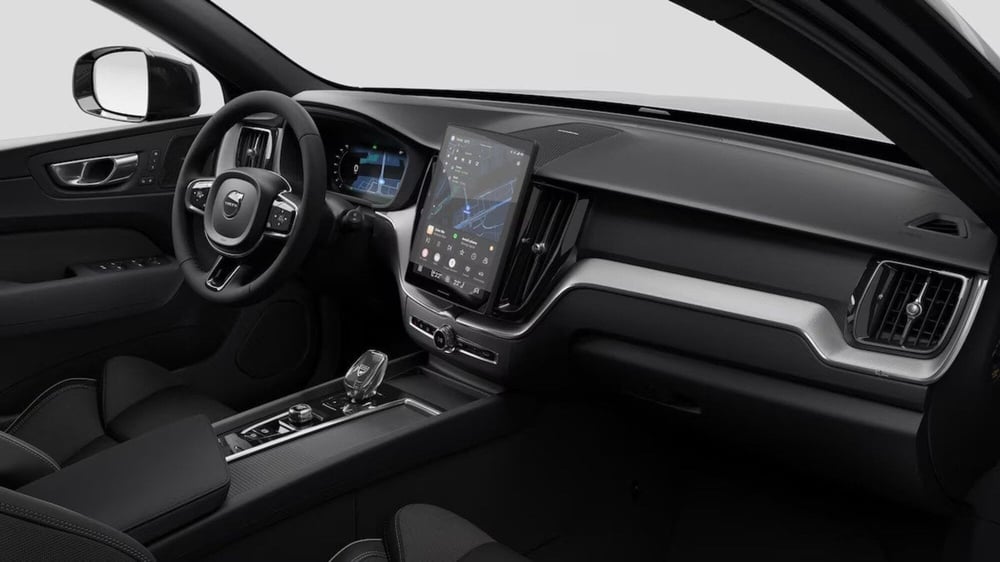 Volvo XC60 nuova a Como (6)