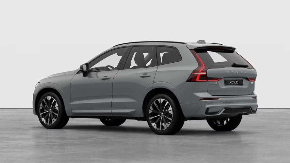 Volvo XC60 nuova a Como (2)