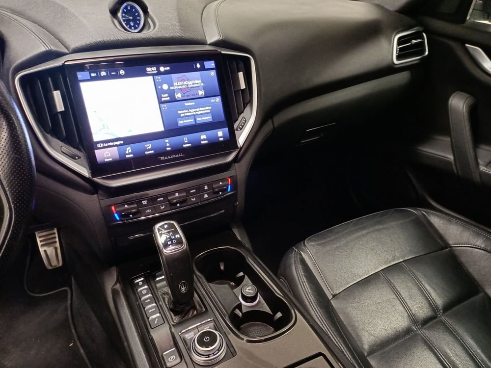 Maserati Ghibli usata a Torino (12)
