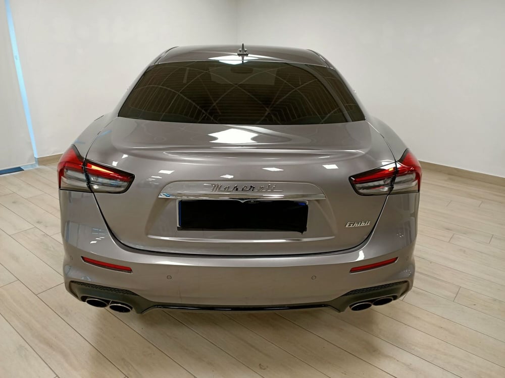 Maserati Ghibli usata a Torino (5)