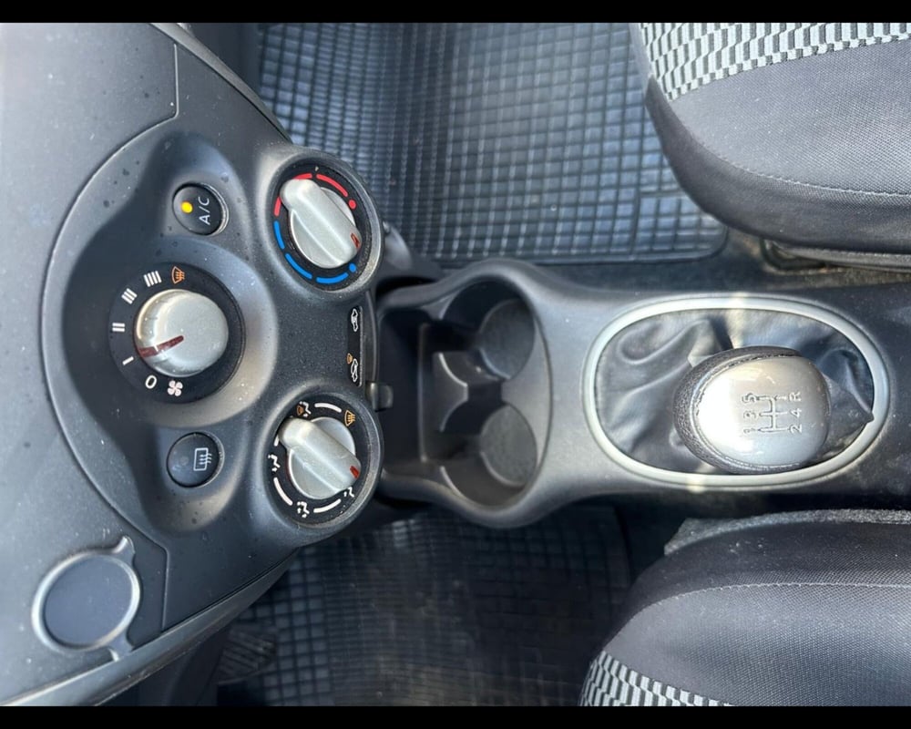 Nissan Micra usata a Siena (13)
