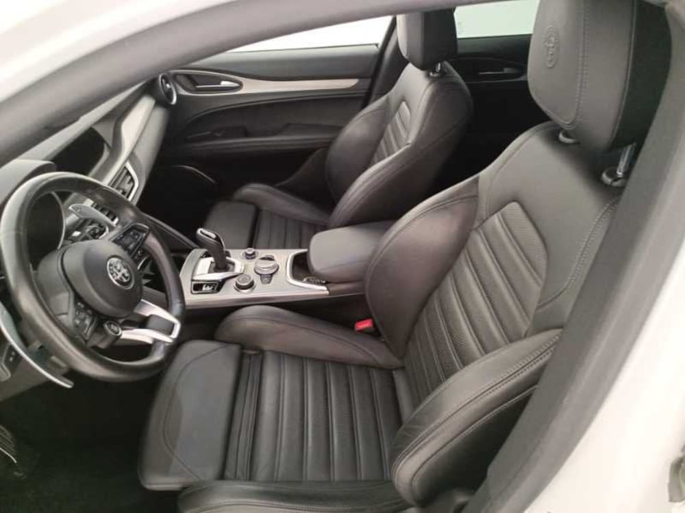 Alfa Romeo Stelvio usata a Treviso (11)