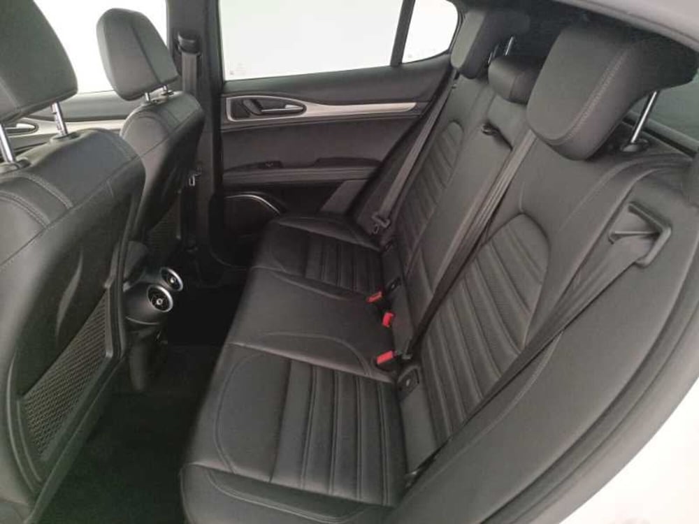 Alfa Romeo Stelvio usata a Treviso (13)