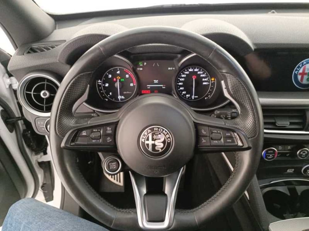 Alfa Romeo Stelvio usata a Treviso (15)