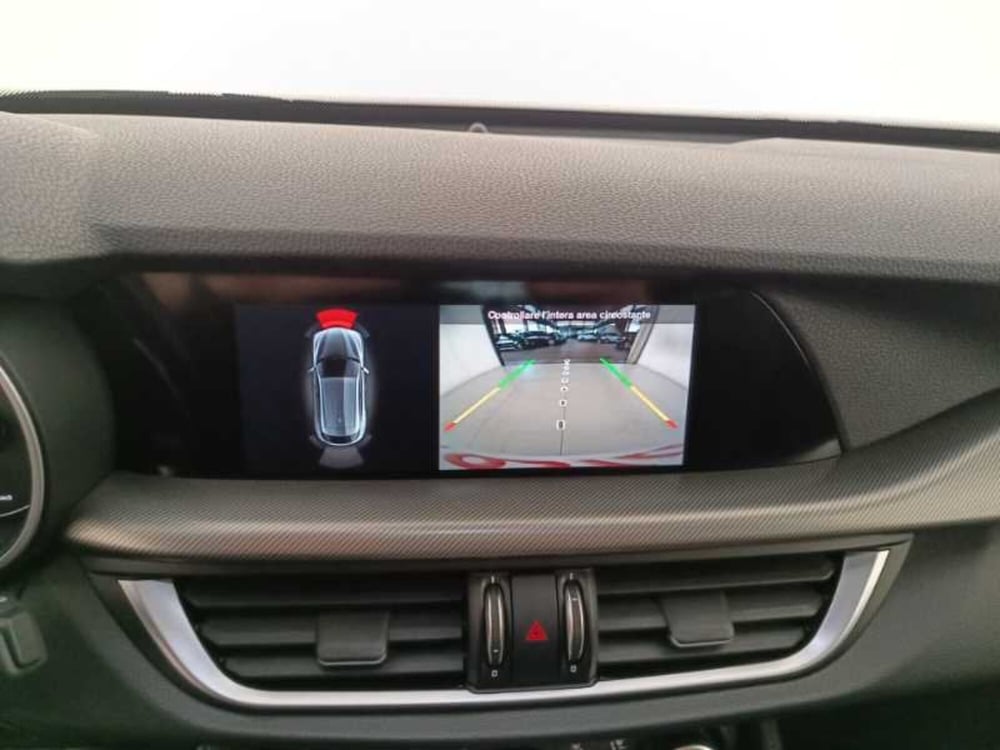 Alfa Romeo Stelvio usata a Treviso (18)