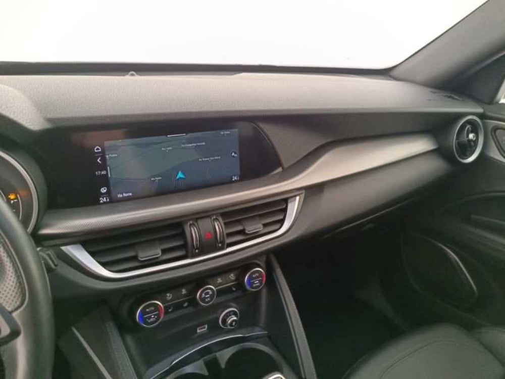 Alfa Romeo Stelvio usata a Treviso (19)