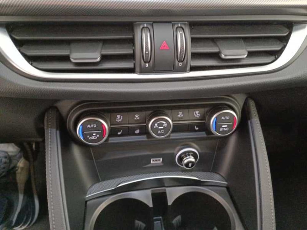 Alfa Romeo Stelvio usata a Treviso (20)