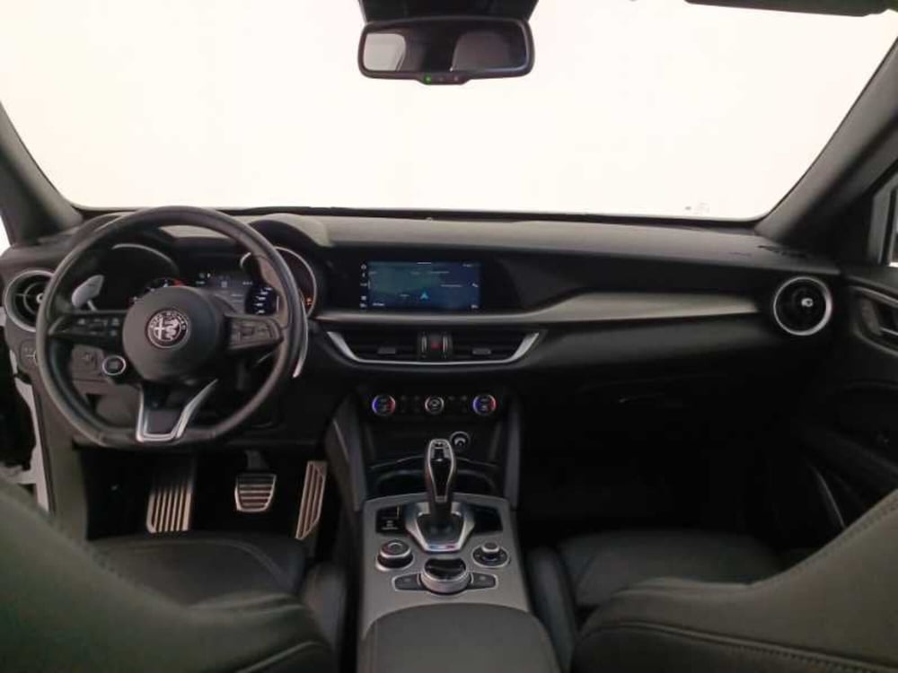 Alfa Romeo Stelvio usata a Treviso (9)