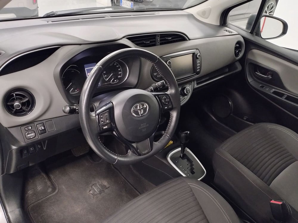 Toyota Yaris usata a Asti (6)