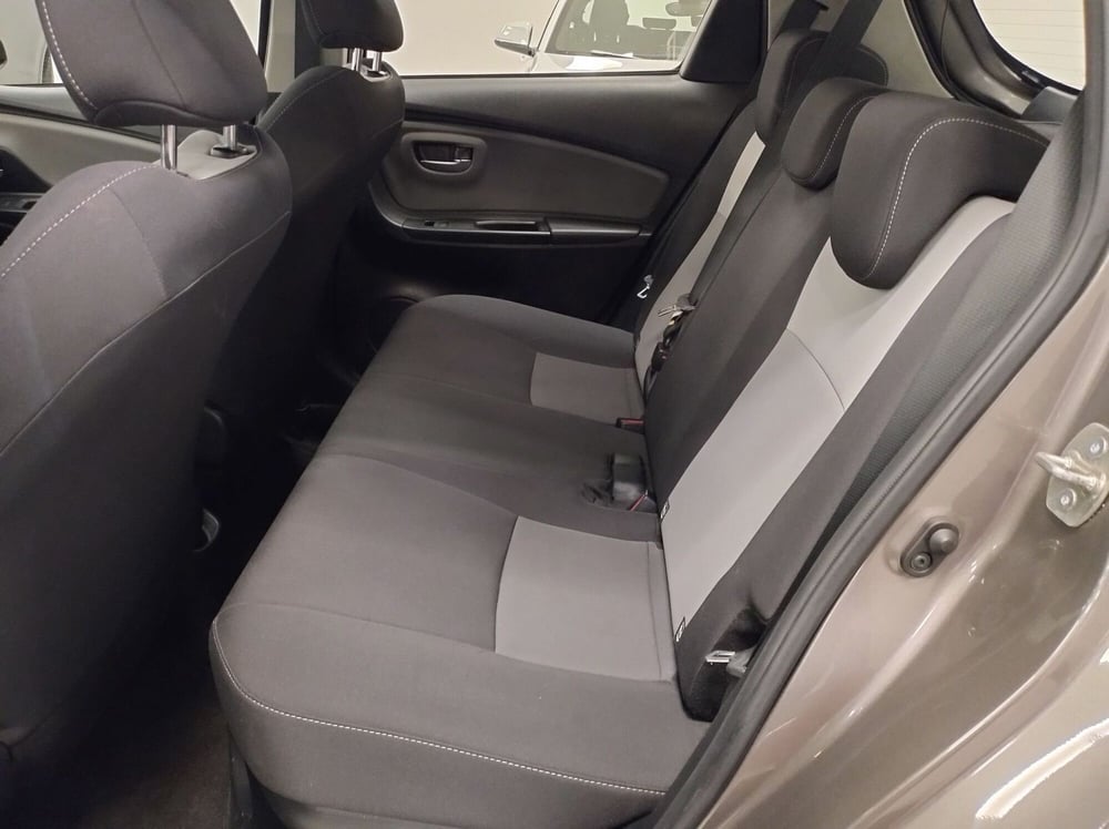 Toyota Yaris usata a Asti (7)