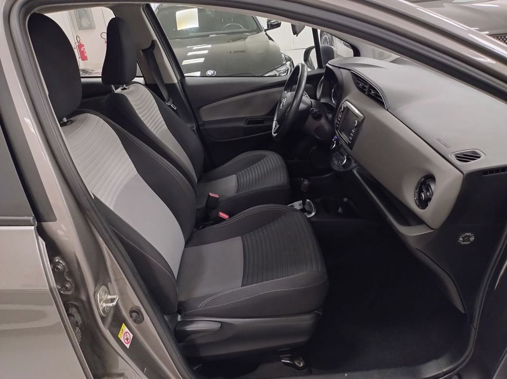 Toyota Yaris usata a Asti (9)