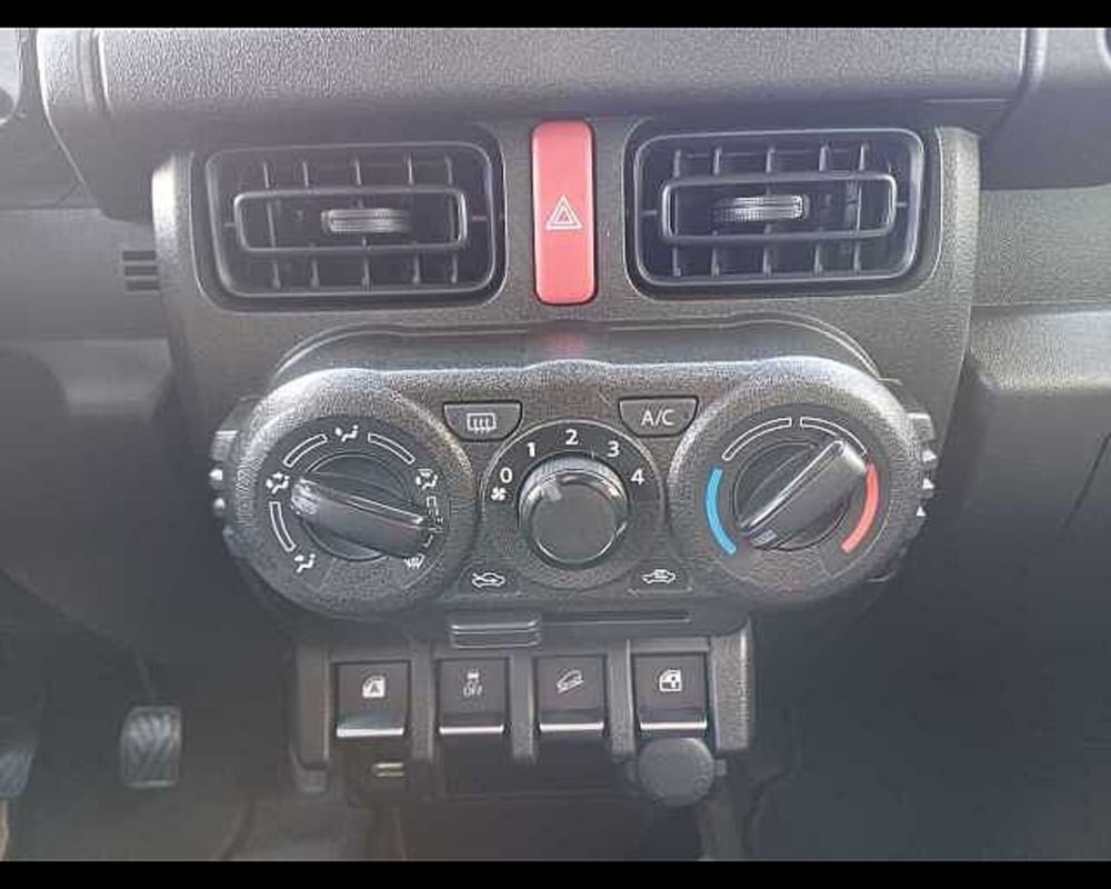 Suzuki Jimny usata a Venezia (13)