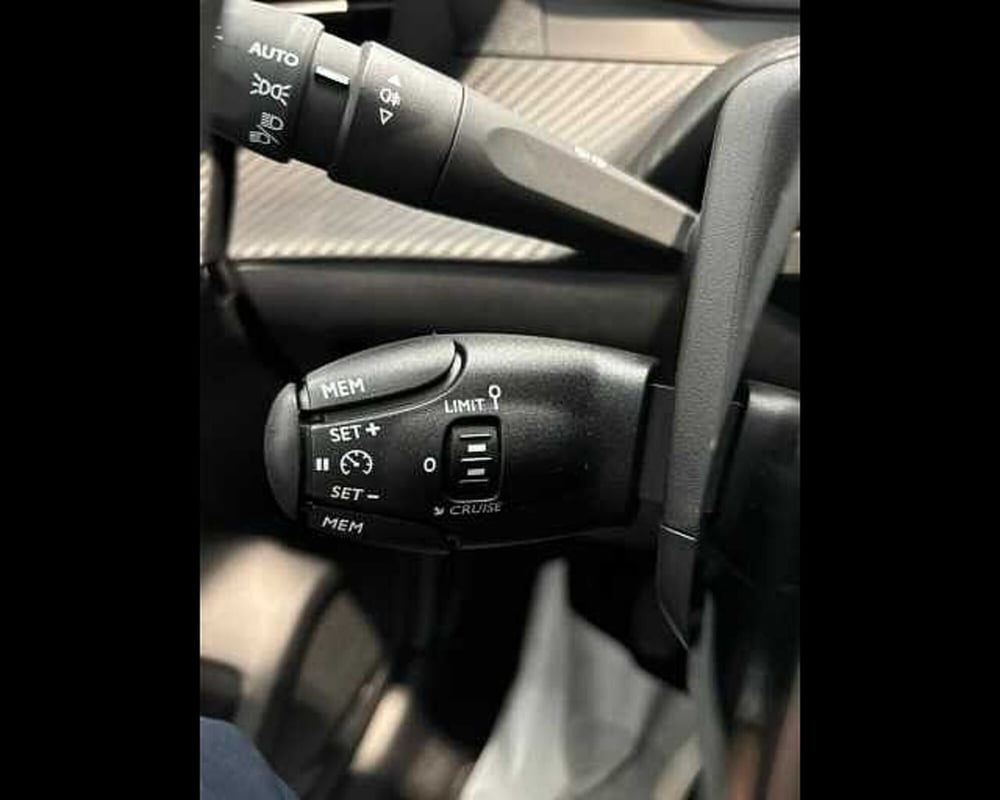 Peugeot 208 usata a Milano (12)
