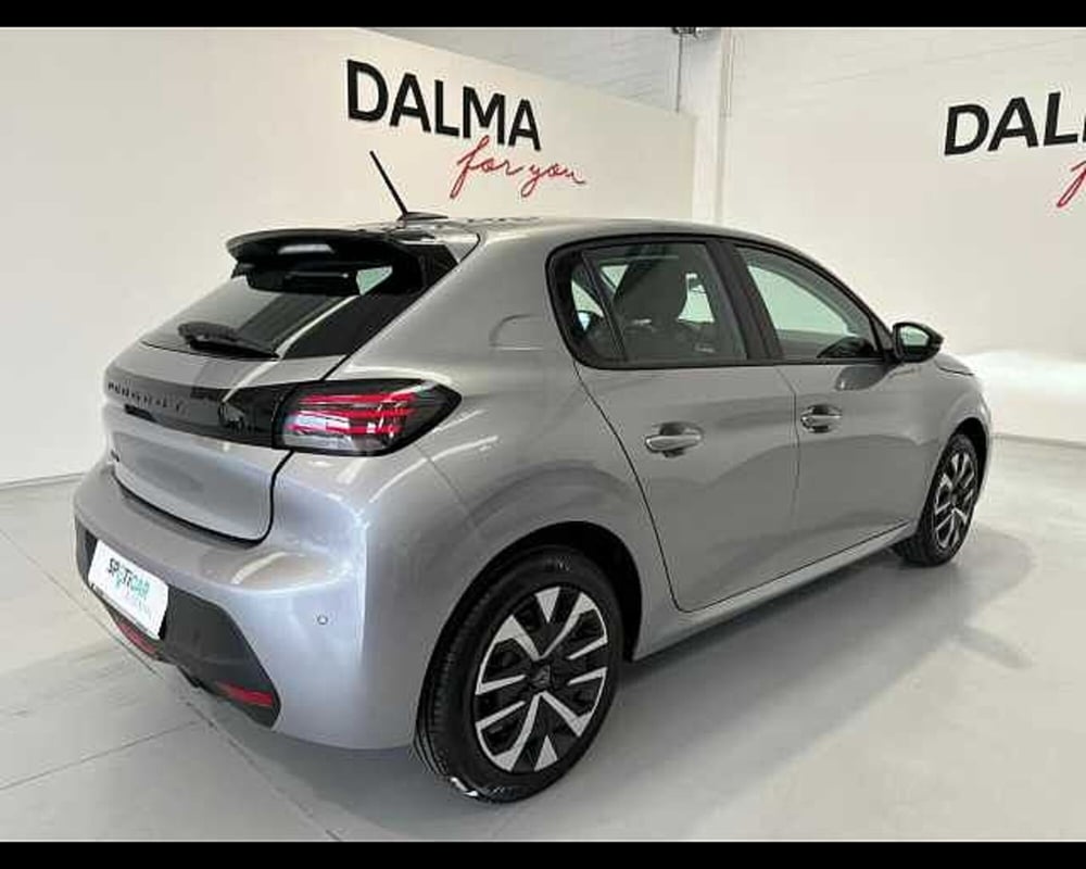 Peugeot 208 usata a Milano (4)