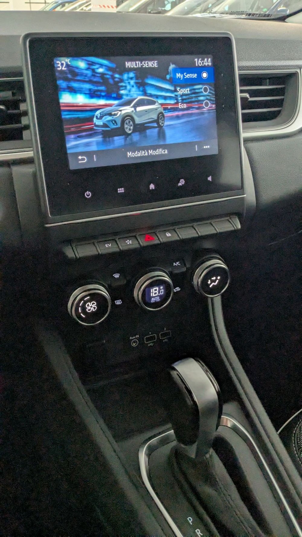 Renault Captur usata a Milano (10)