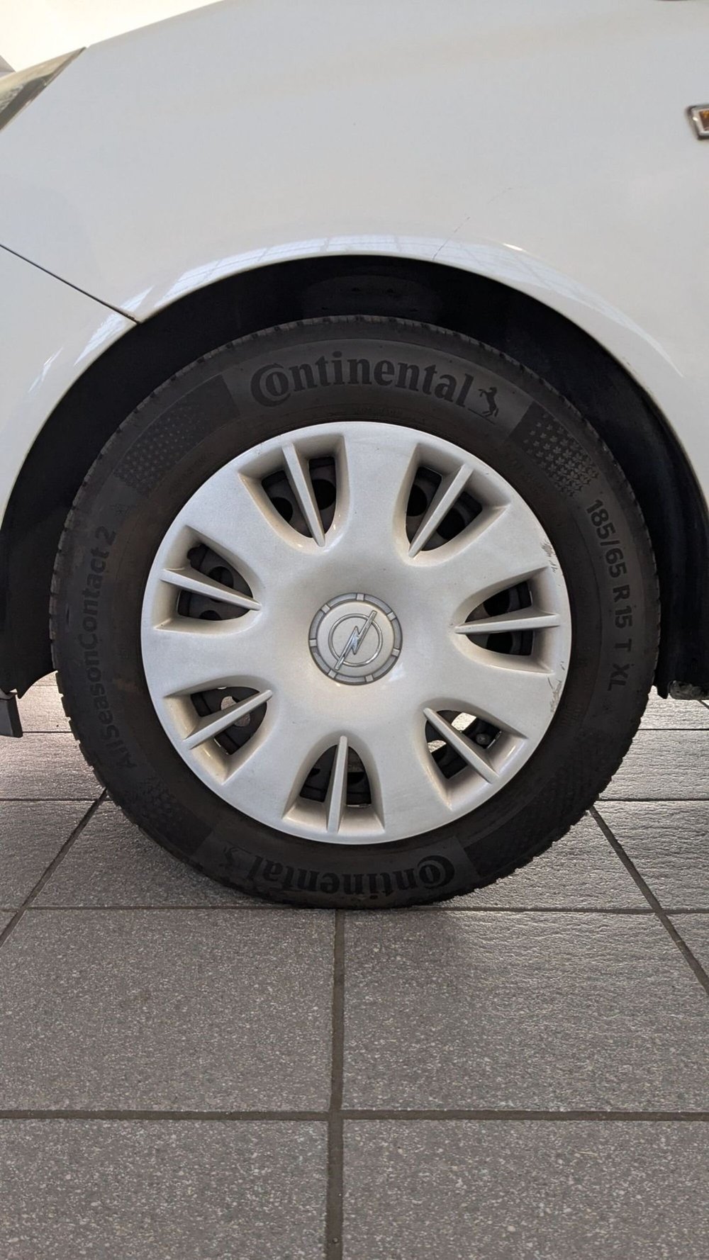 Opel Corsa usata a Milano (11)