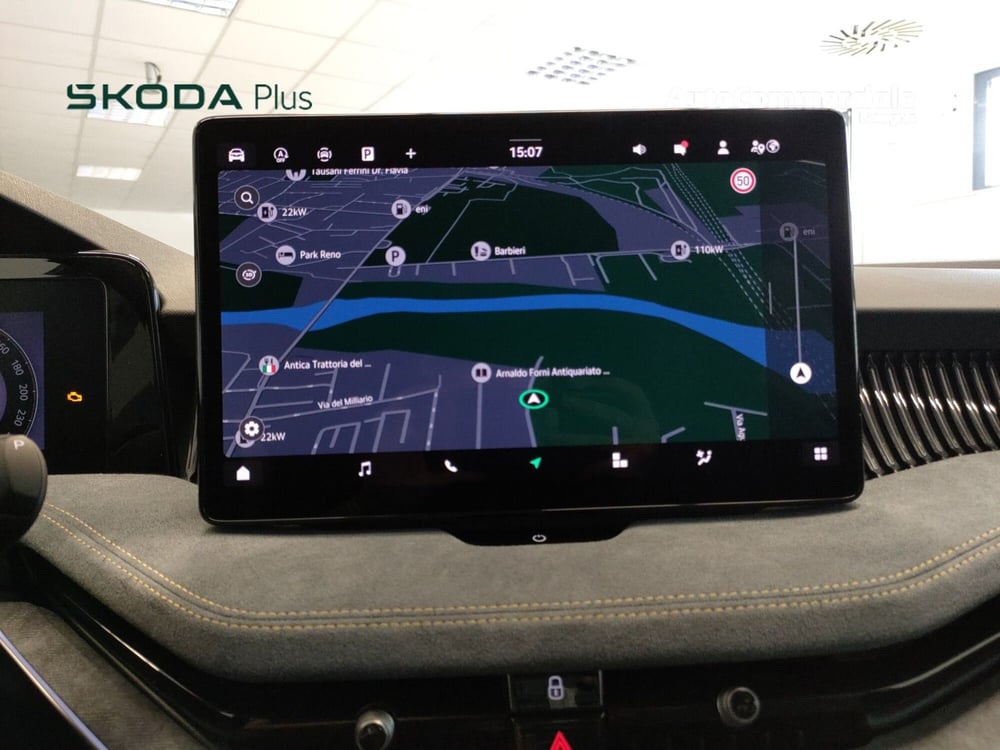 Skoda Superb Station Wagon nuova a Bologna (13)