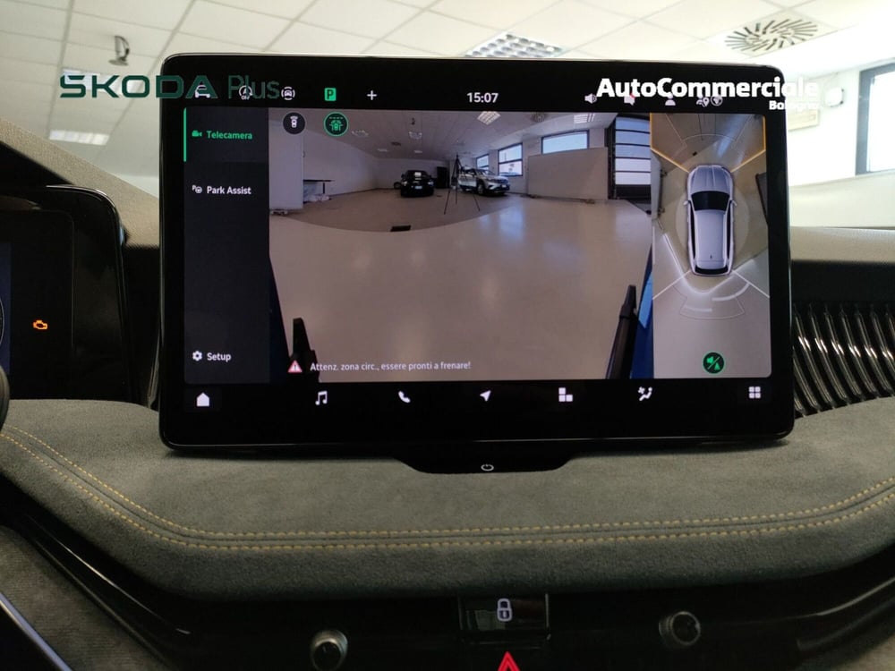 Skoda Superb Station Wagon nuova a Bologna (14)