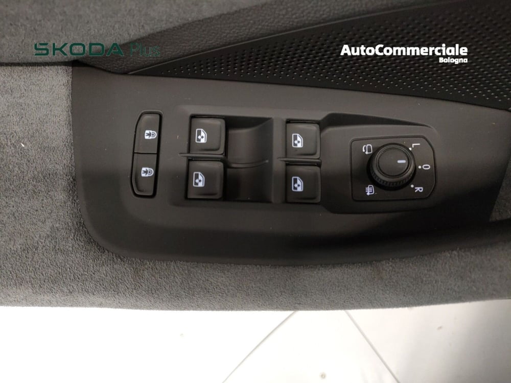Skoda Superb Station Wagon nuova a Bologna (9)