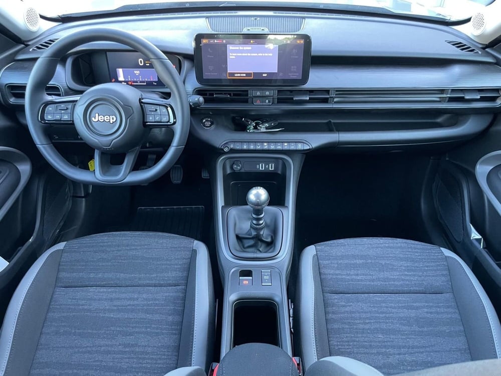 Jeep Avenger nuova a Ancona (12)
