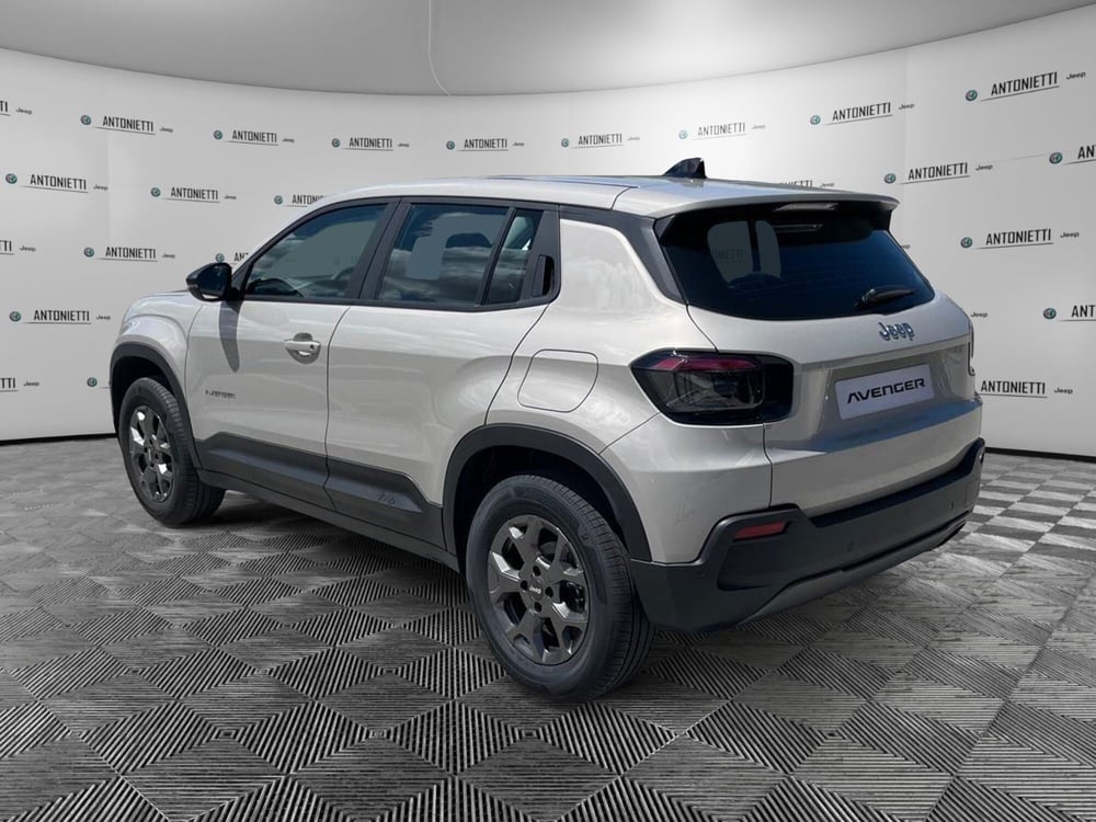 Jeep Avenger nuova a Ancona (7)