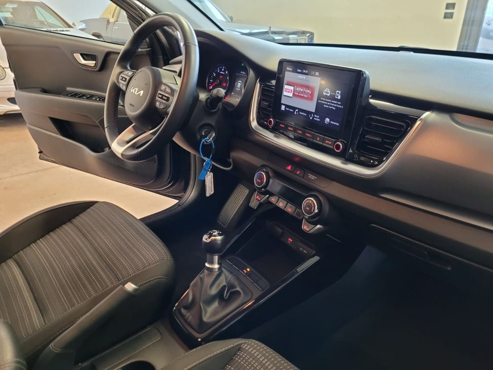 Kia Stonic usata a Rimini (11)