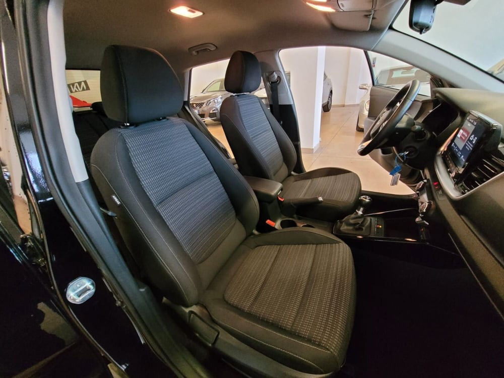 Kia Stonic usata a Rimini (15)