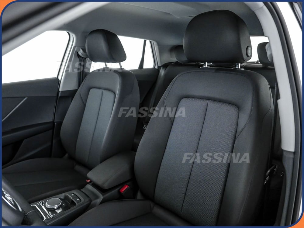 Audi Q2 usata a Milano (8)