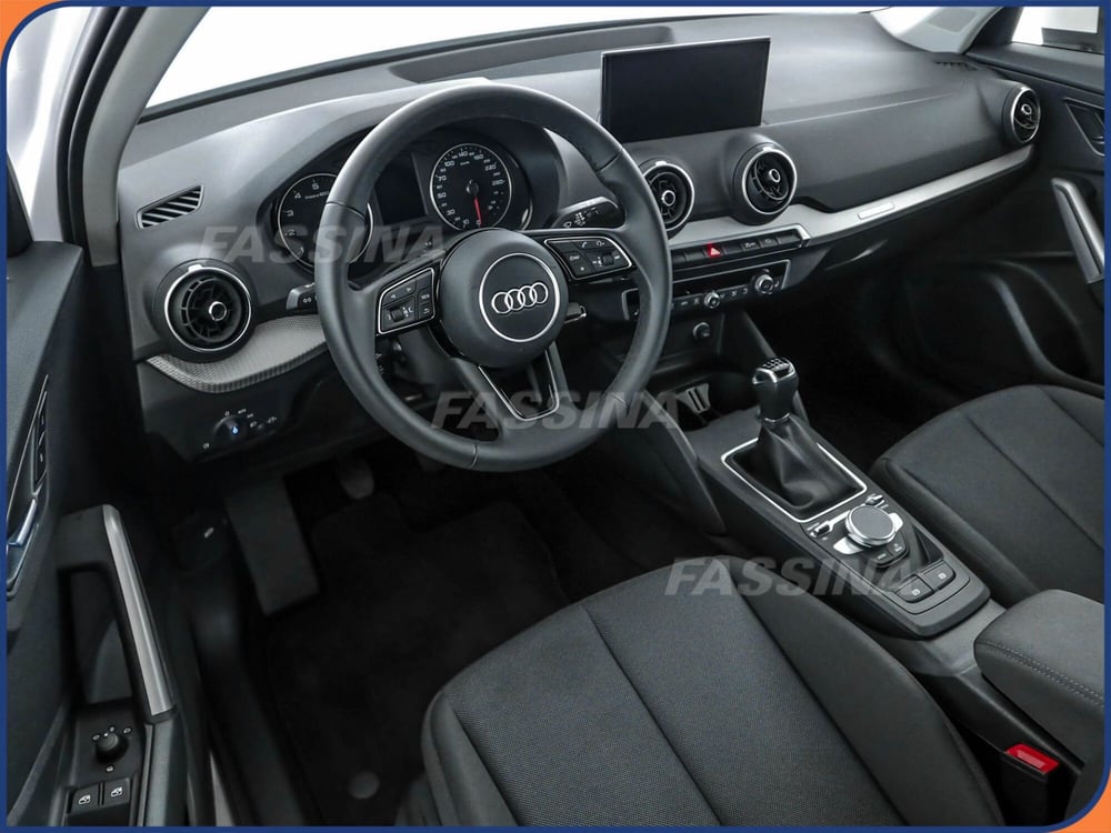 Audi Q2 usata a Milano (9)