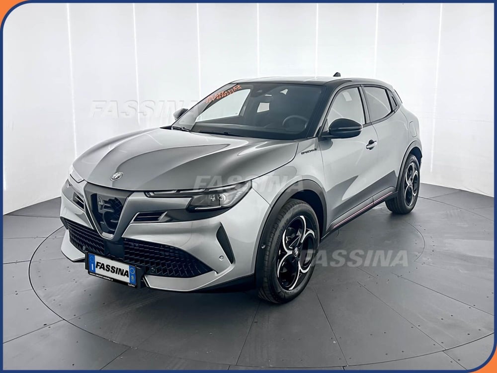 Alfa Romeo Junior nuova a Milano (3)