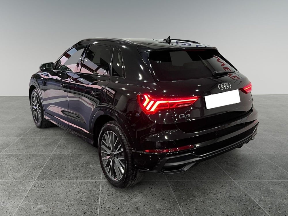 Audi Q3 Sportback usata a Bari (10)