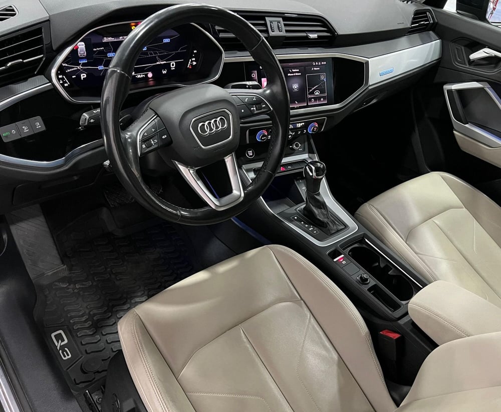 Audi Q3 Sportback usata a Bari (12)