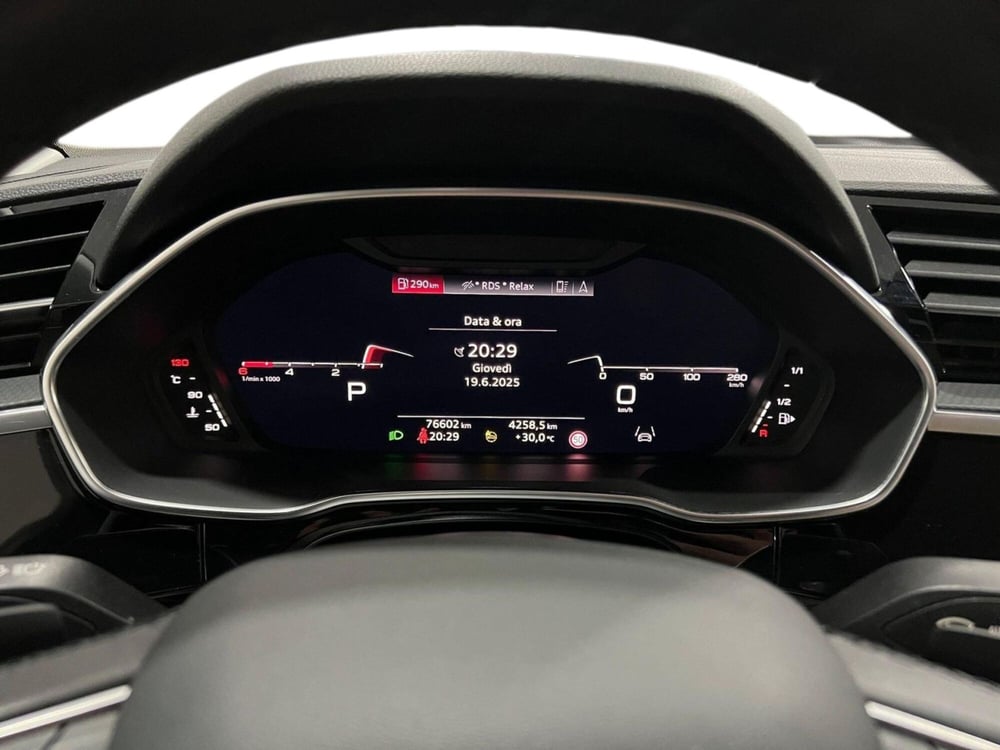 Audi Q3 Sportback usata a Bari (7)
