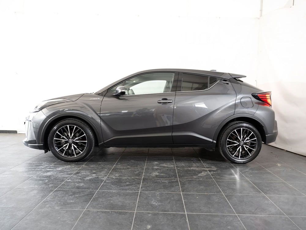 Toyota Toyota C-HR usata a Foggia (3)
