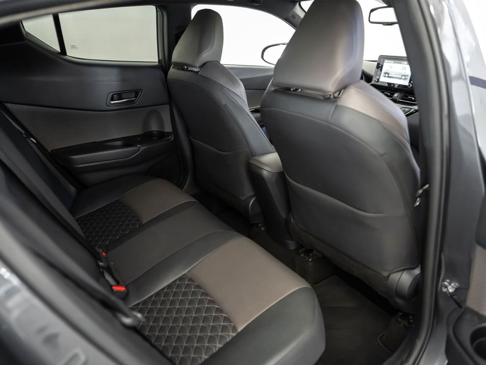Toyota Toyota C-HR usata a Foggia (8)