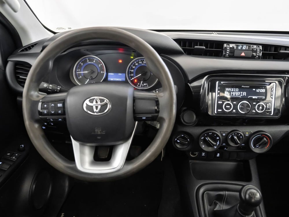 Toyota Hilux usata a Foggia (10)