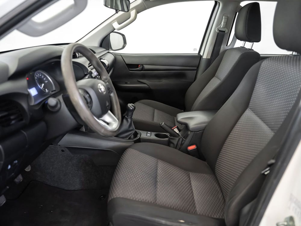 Toyota Hilux usata a Foggia (12)