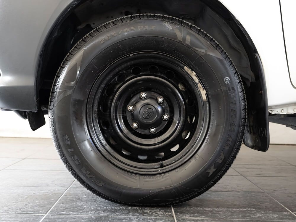 Toyota Hilux usata a Foggia (15)