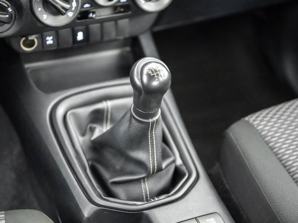 Toyota Hilux usata a Foggia (17)