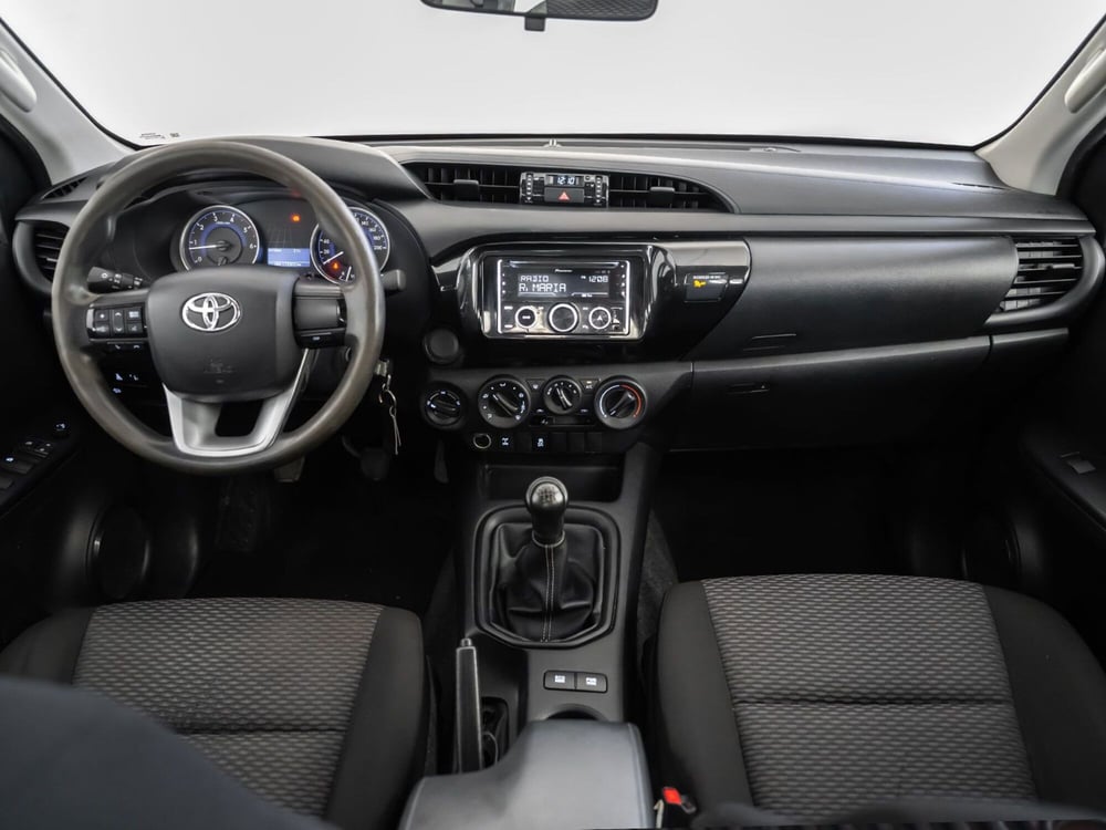 Toyota Hilux usata a Foggia (9)