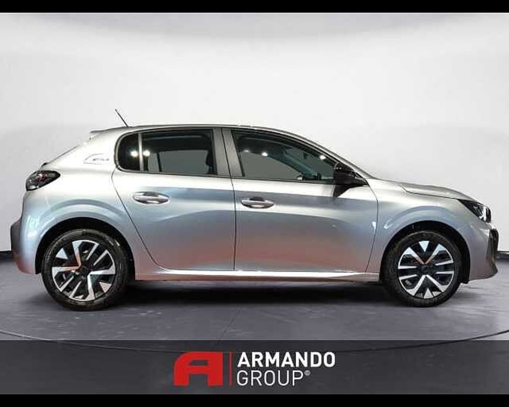 Peugeot 208 nuova a Cuneo (4)