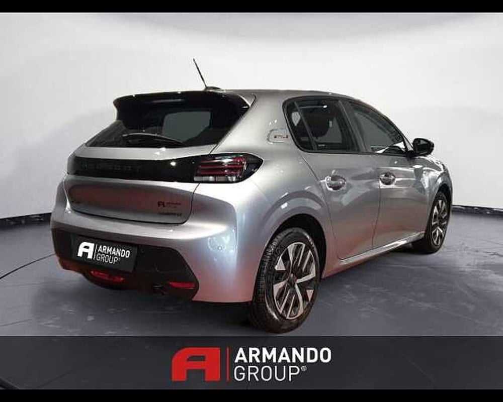 Peugeot 208 nuova a Cuneo (5)