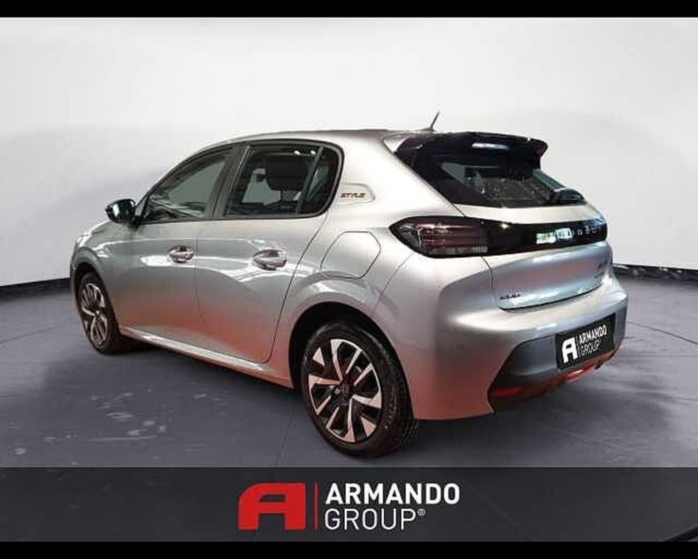 Peugeot 208 nuova a Cuneo (9)