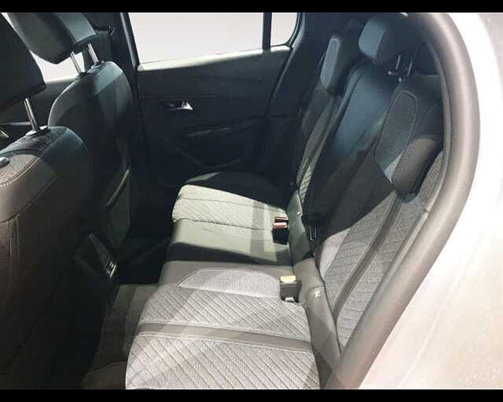 Peugeot 208 nuova a Cuneo (12)