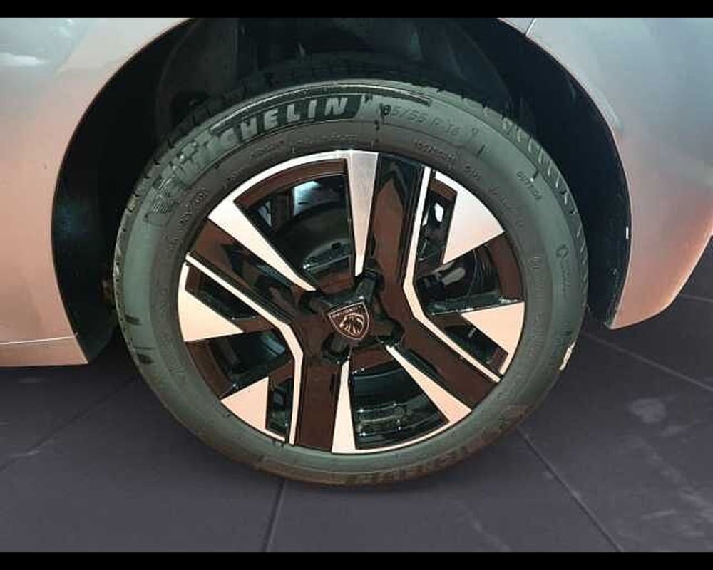 Peugeot 208 nuova a Cuneo (9)