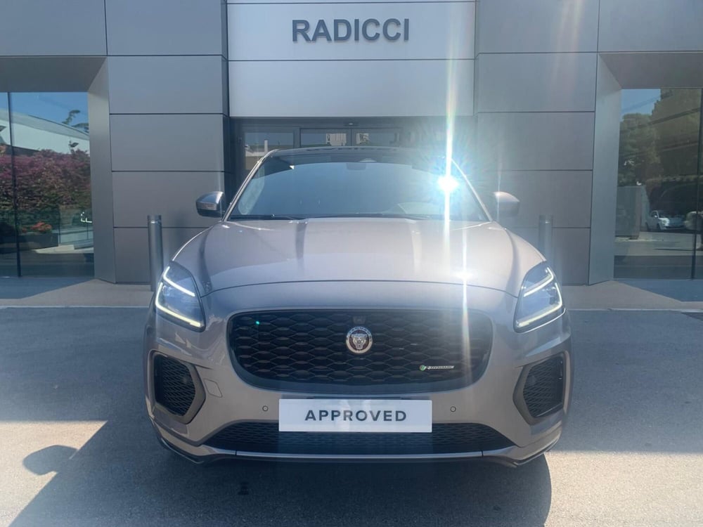Jaguar E-Pace usata a Bari (8)