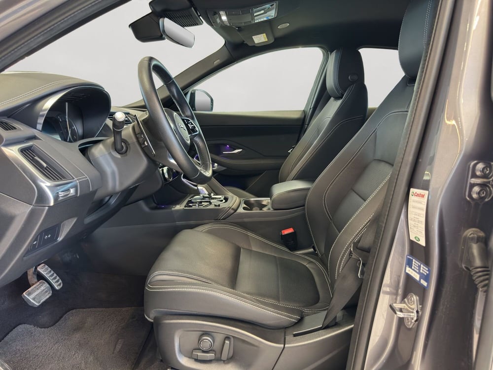 Jaguar E-Pace usata a Latina (11)