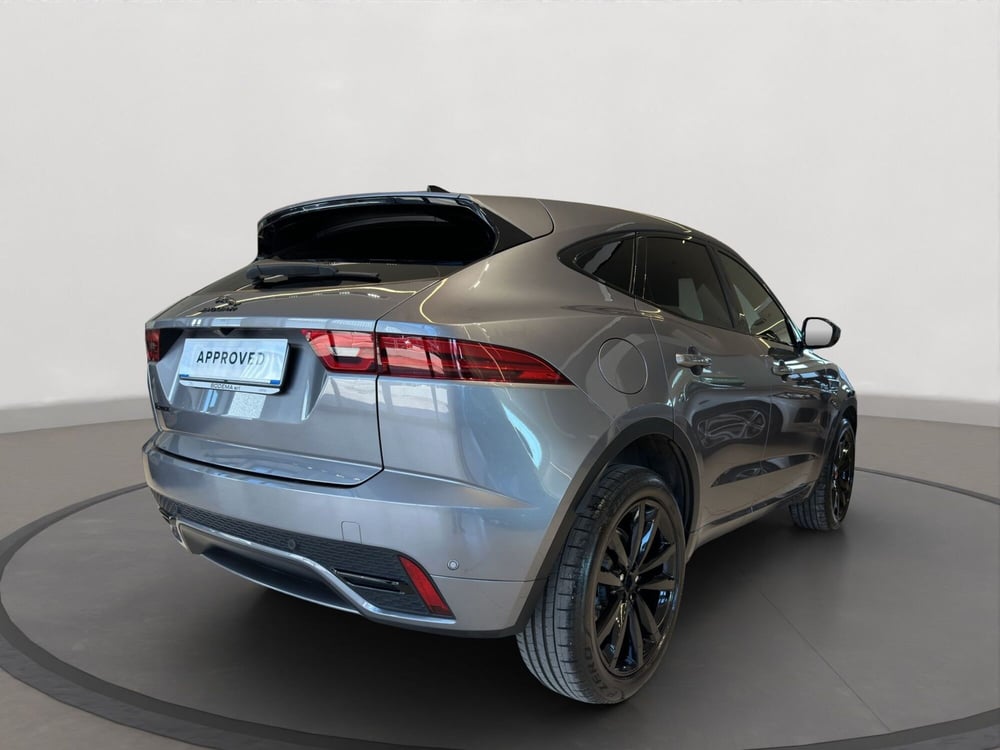 Jaguar E-Pace usata a Latina (2)