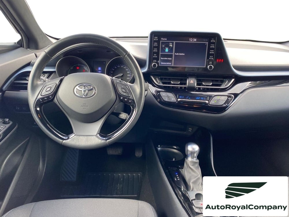 Toyota Toyota C-HR usata a Roma (12)