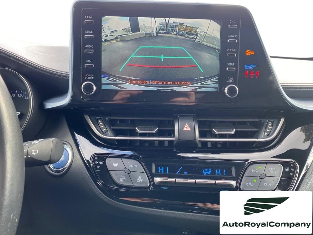 Toyota Toyota C-HR usata a Roma (13)